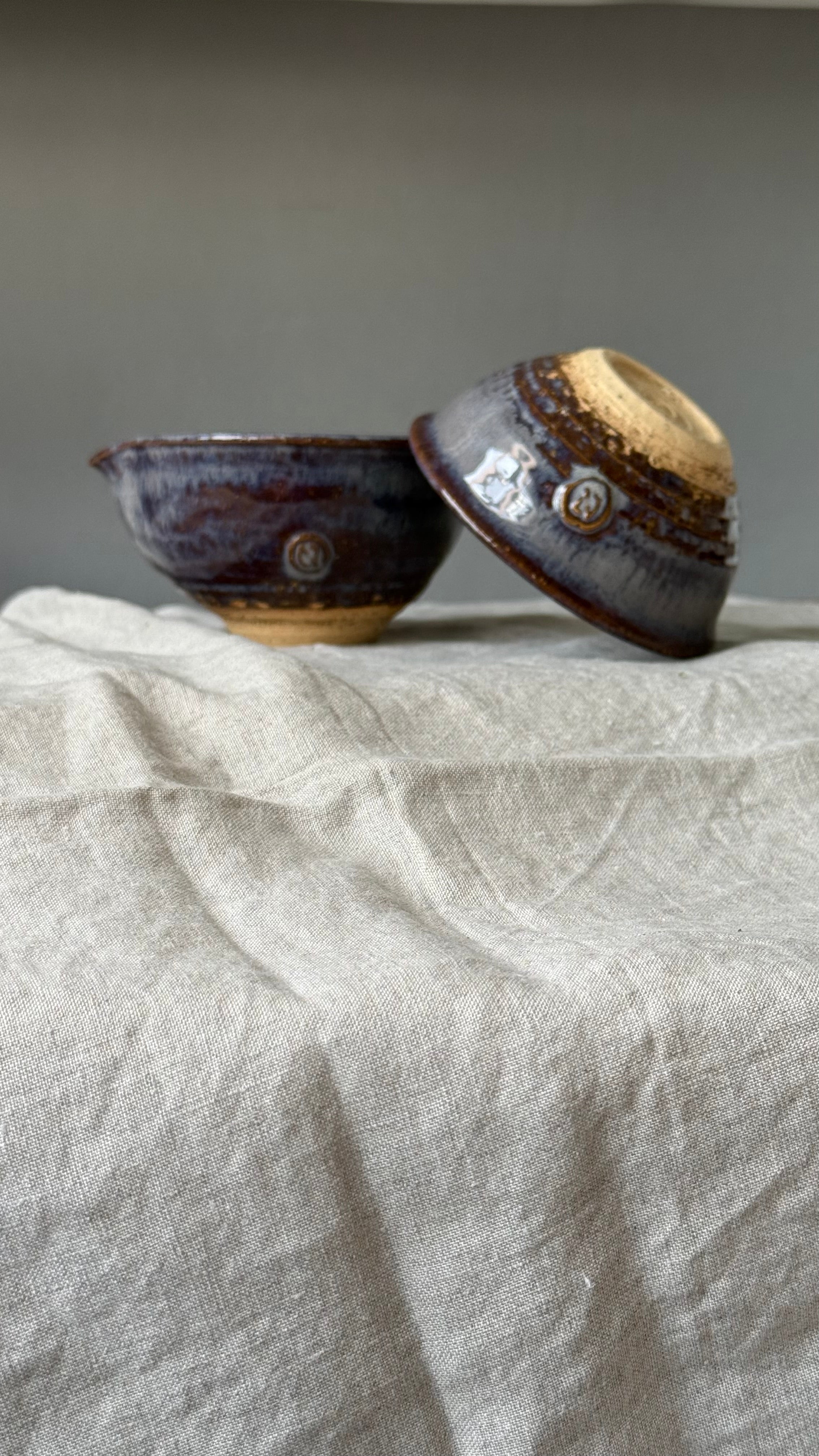 Czarki herbaciane - komplet 2 sztuk - „torfowe jezioro”