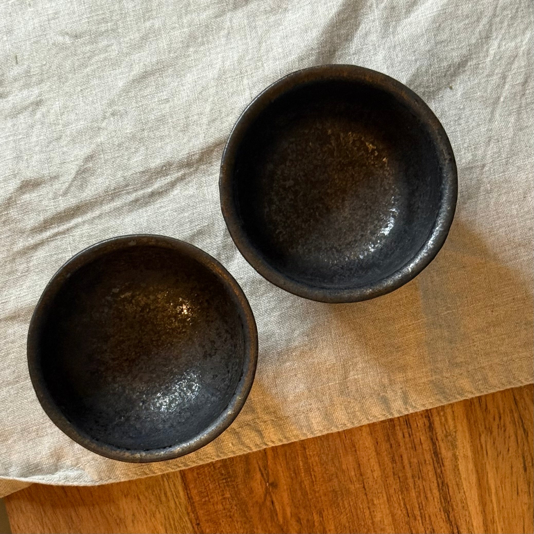 Czarki herbaciane do ceremonii chanoyu - „kuta stal”