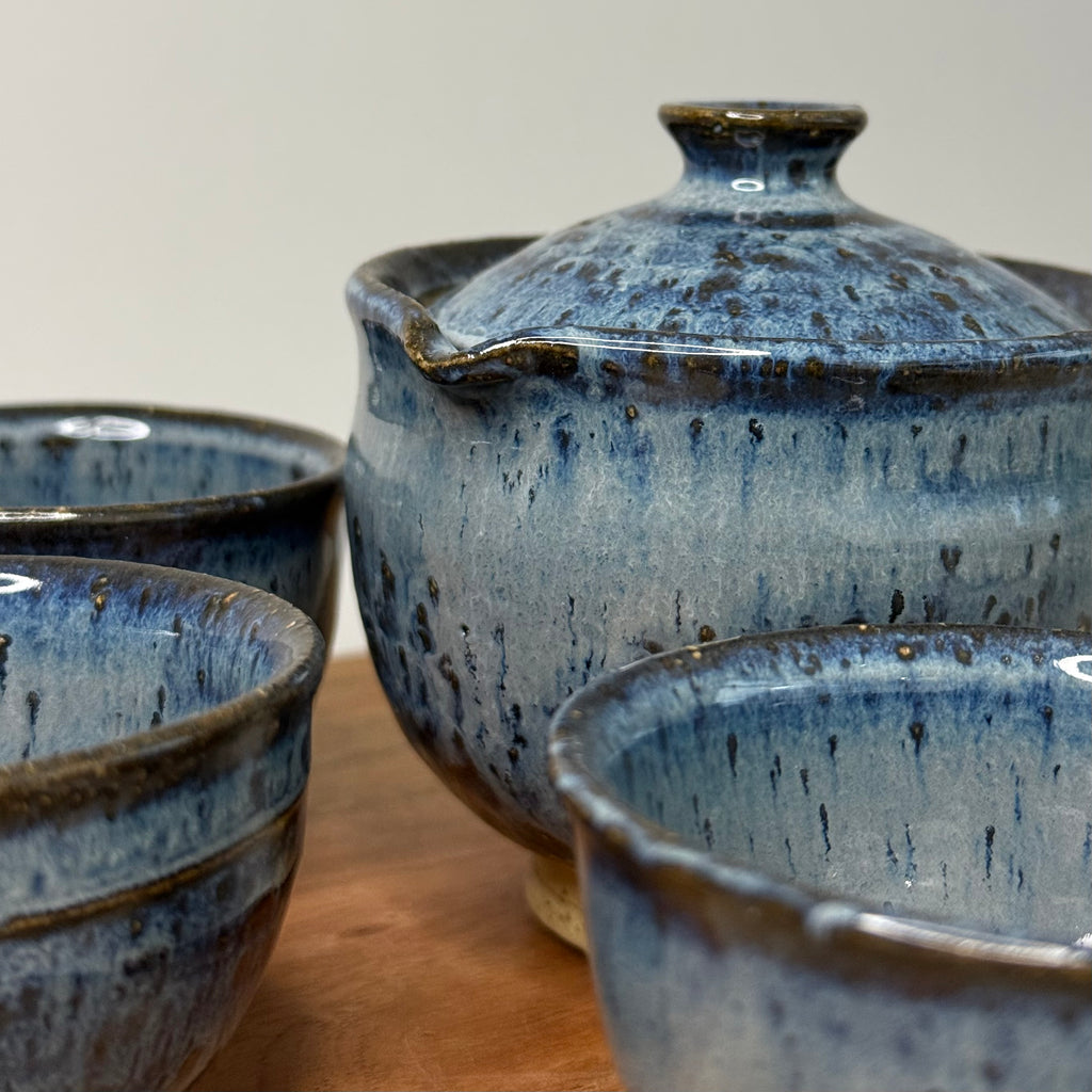 Autorska ceramika w stylu wabi-sabi – kolekcjonerski zestaw do senchy i gyokuro