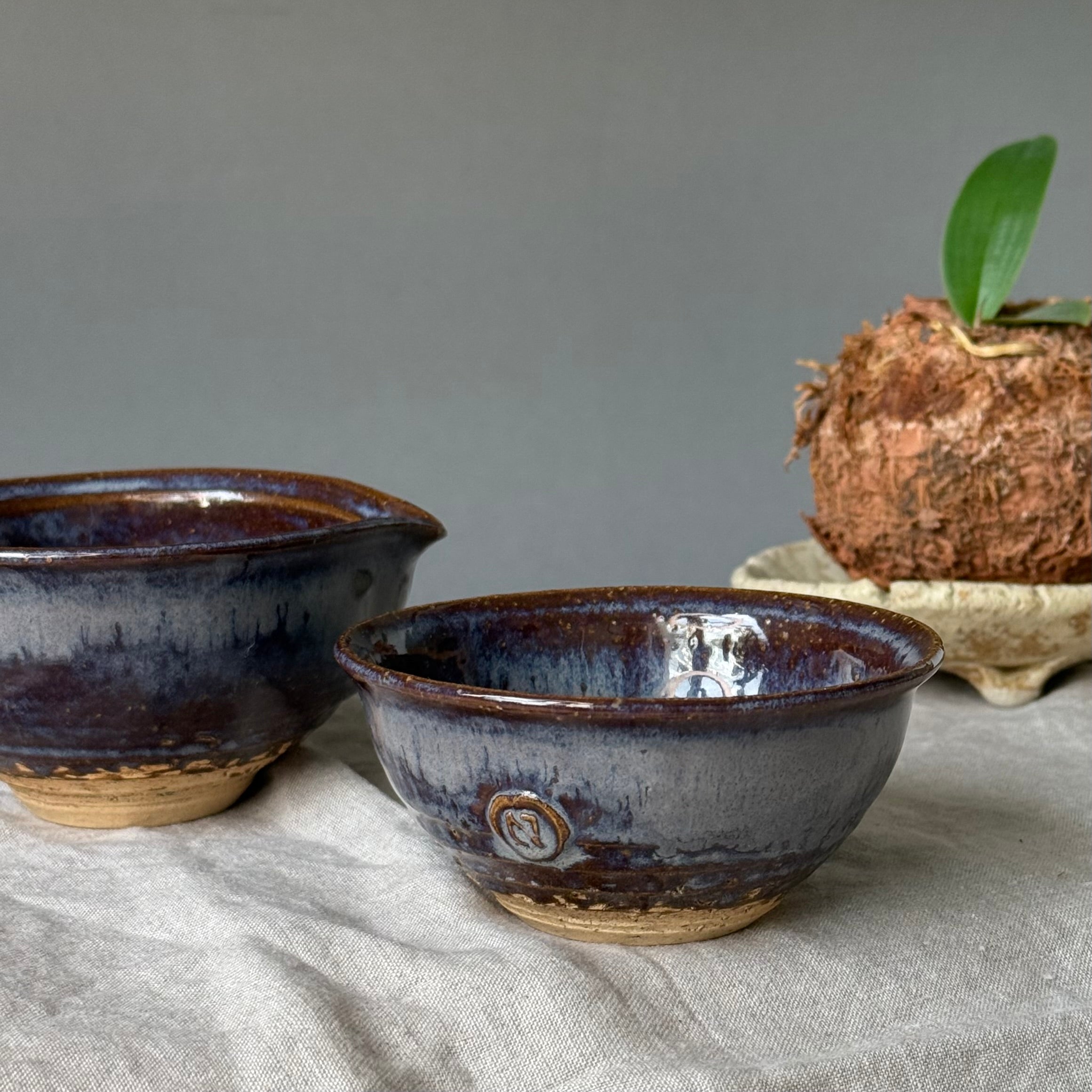 Czarki herbaciane - komplet 2 sztuk - „torfowe jezioro”