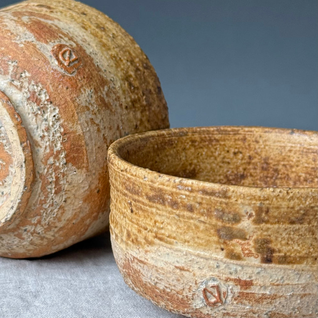 Czarka matchachawan - szkliwo popiołowe - „rdza”