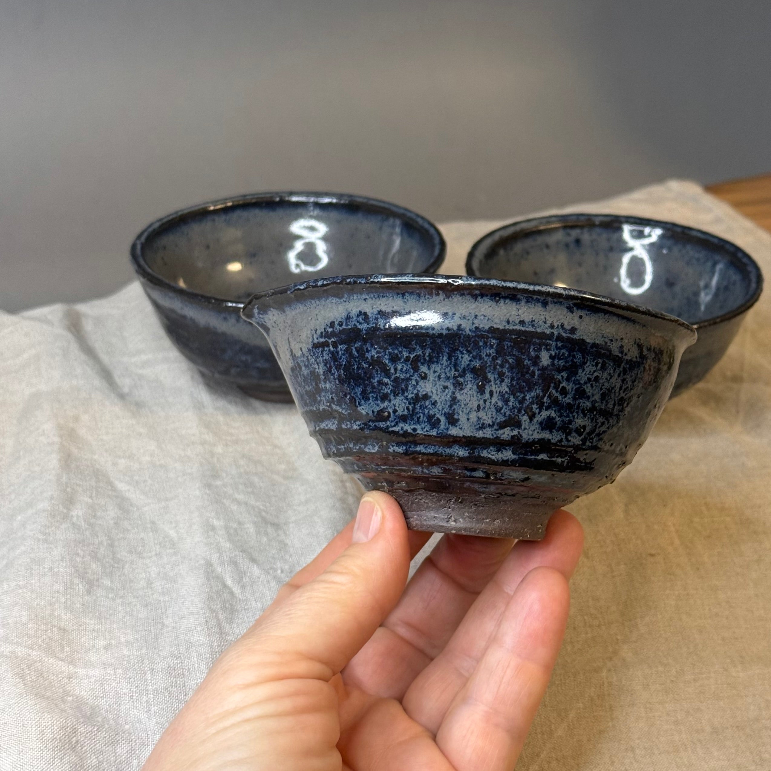 Komplet czarek herbacianych do ceremonii chanoyu - „nocne niebo”