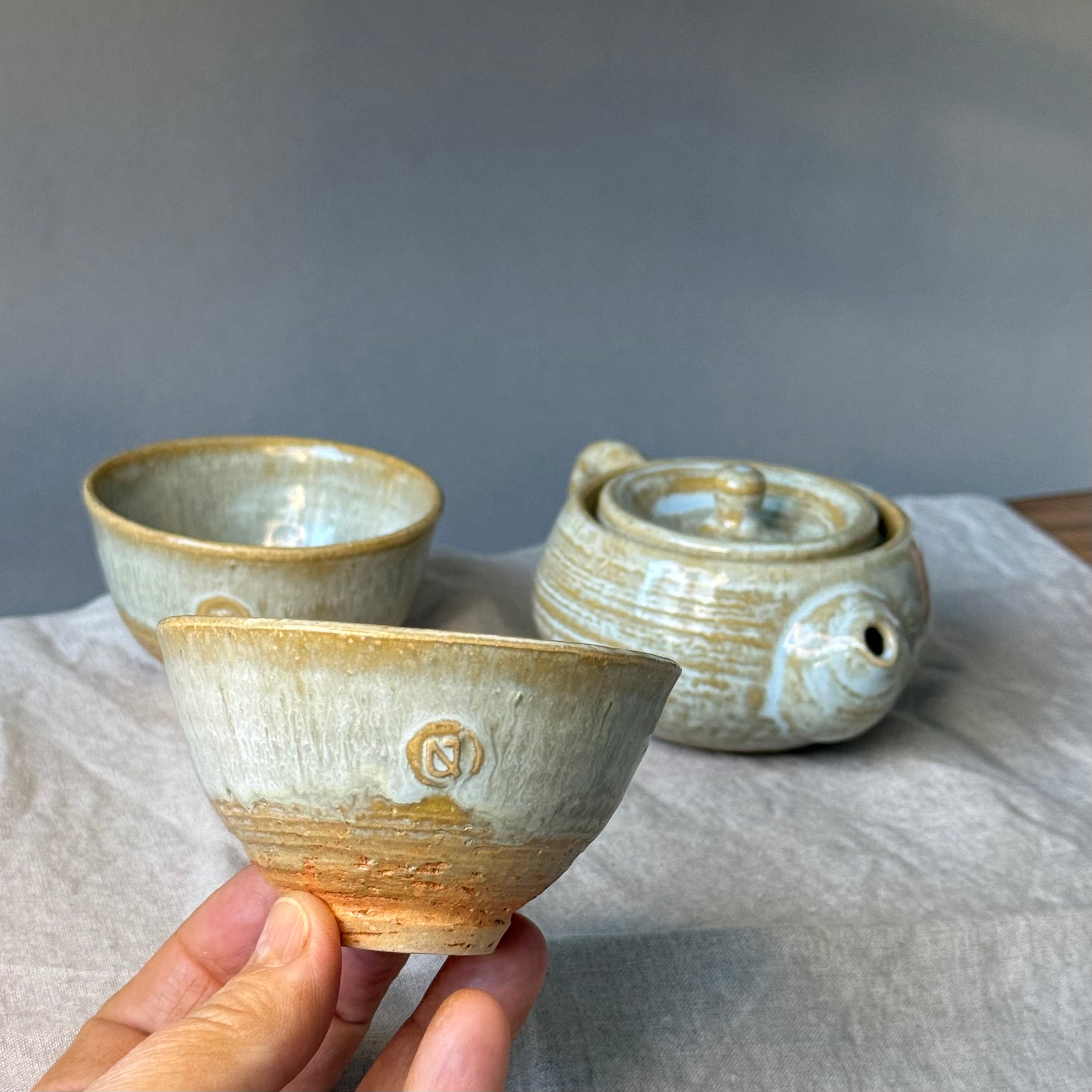 Zestaw naczyń do ceremonii parzenia herbaty 4 elementowy „Mglisty poranek”