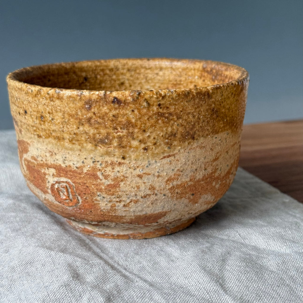 Czarka matchachawan - szkliwo popiołowe - „rdza”