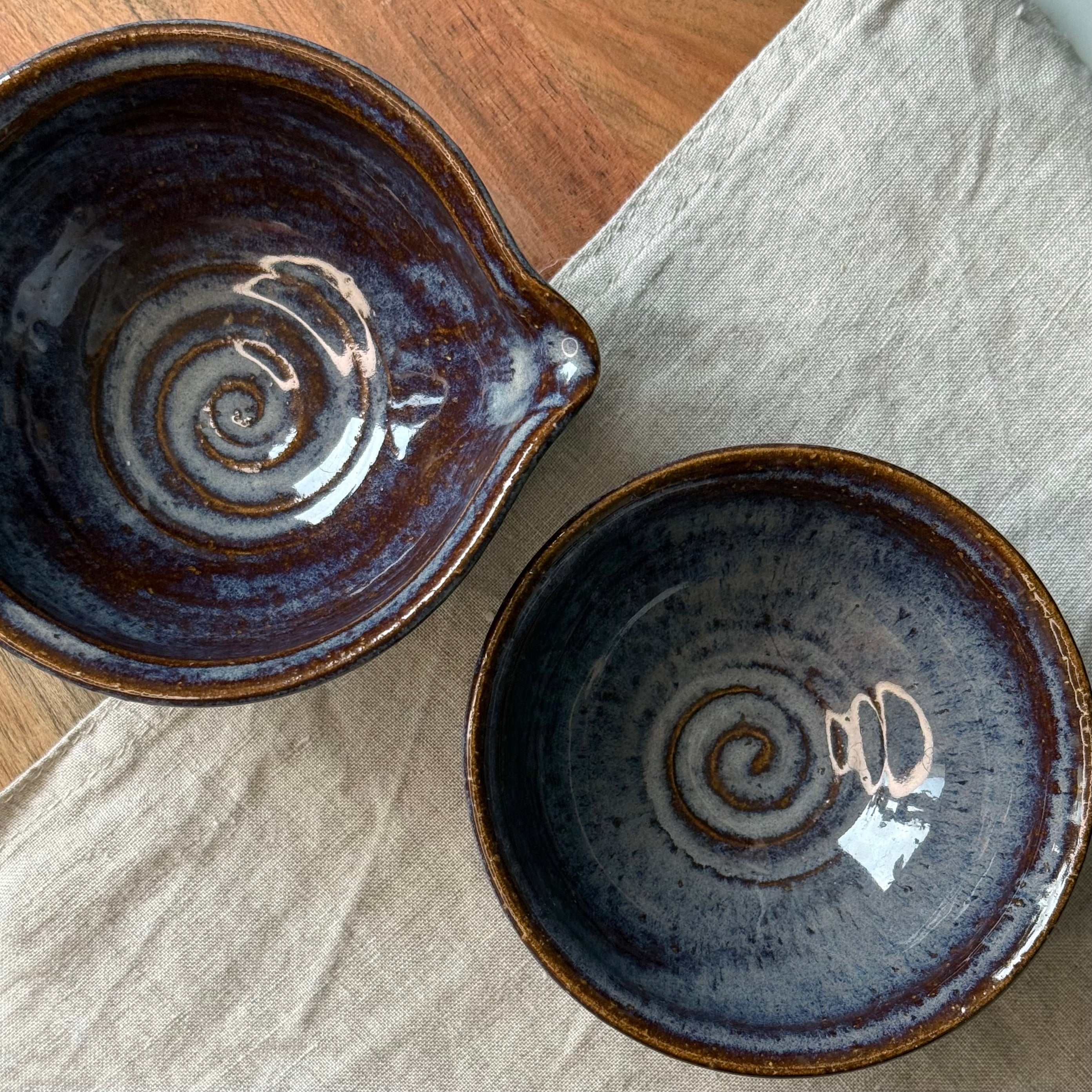 Czarki herbaciane - komplet 2 sztuk - „torfowe jezioro”