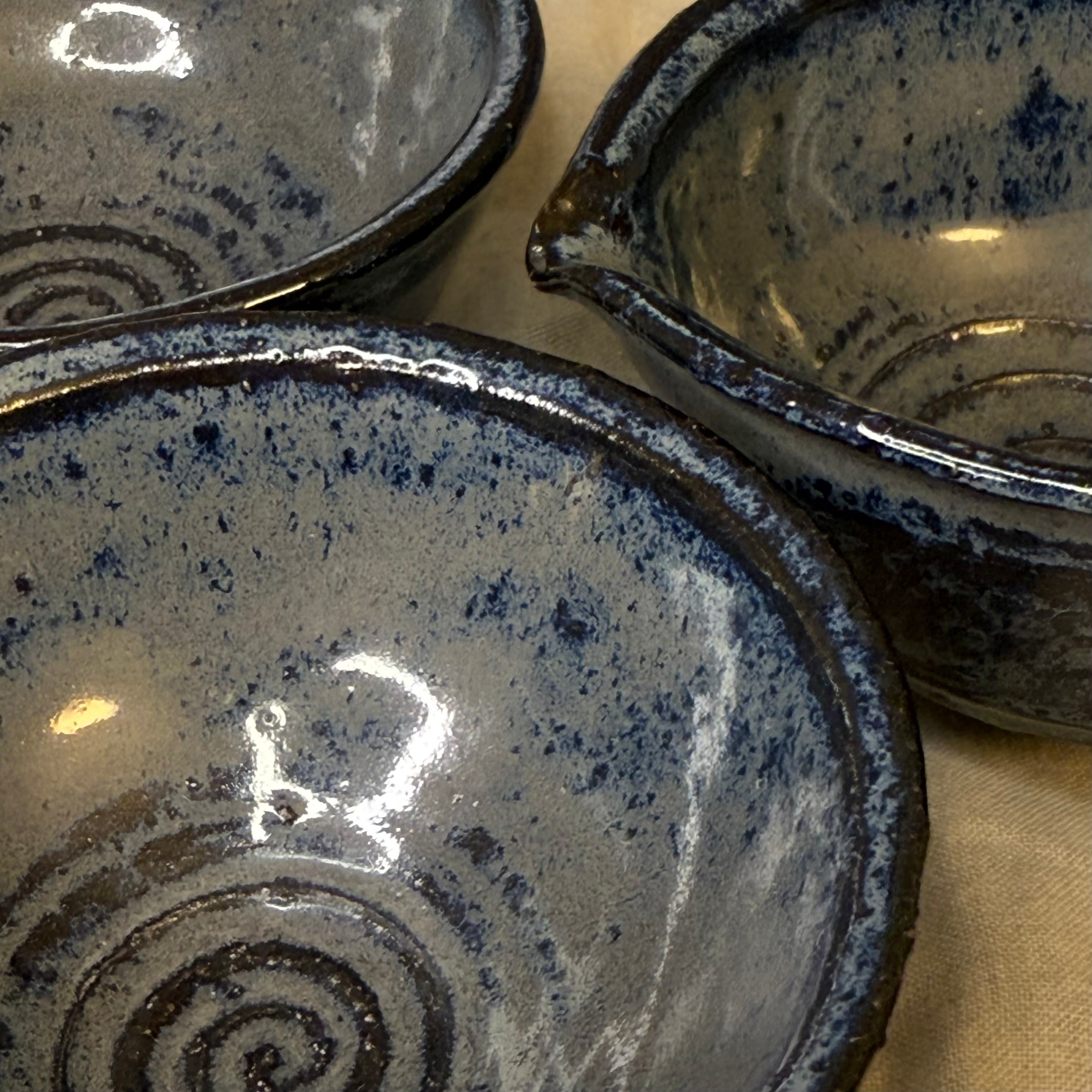 Komplet czarek herbacianych do ceremonii chanoyu - „nocne niebo”