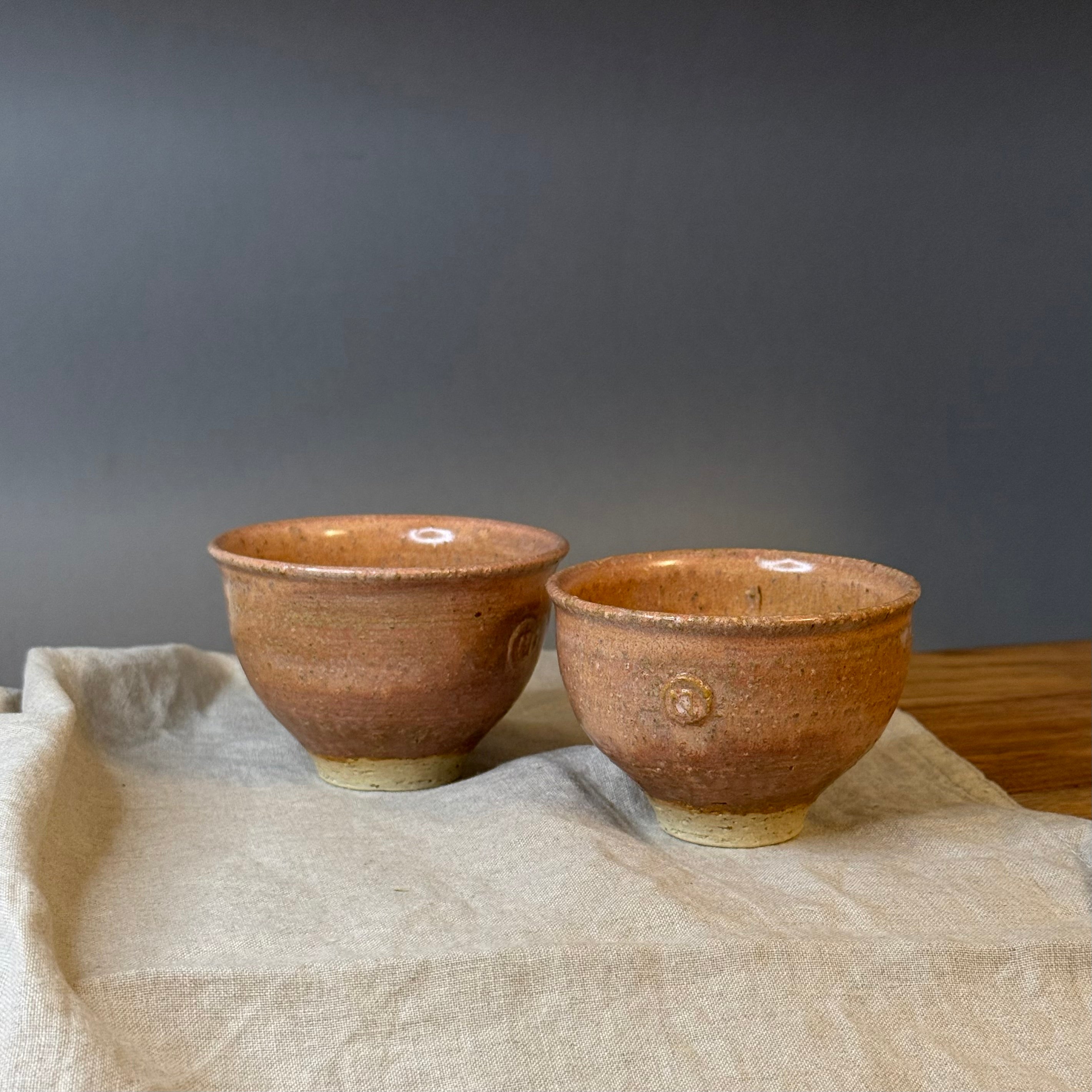 Czarki herbaciane w kolorze „kimczi”