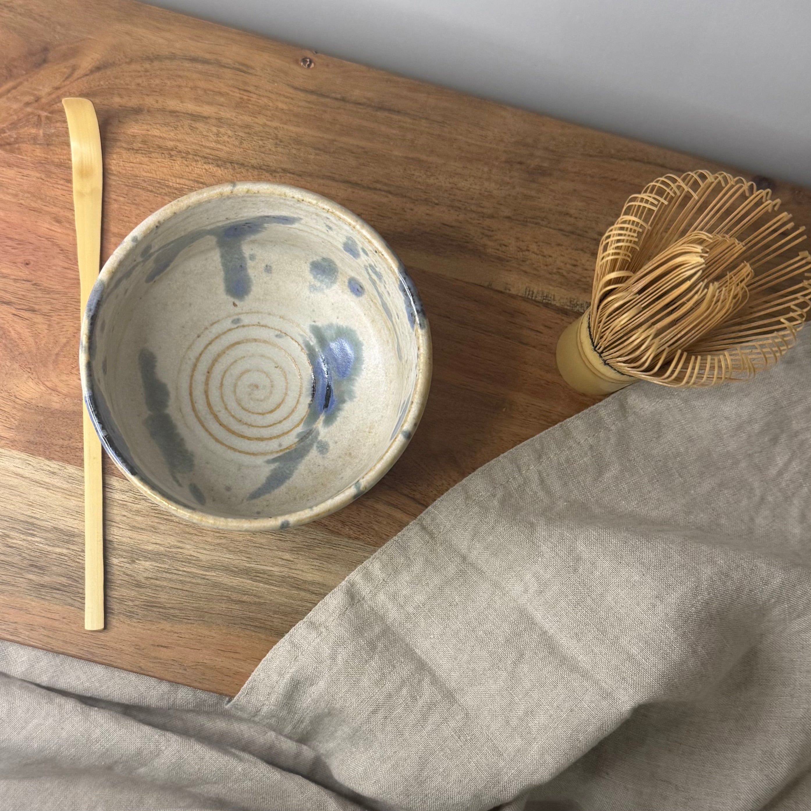 ceramiczna czarka chawan z autorskim szkliwem