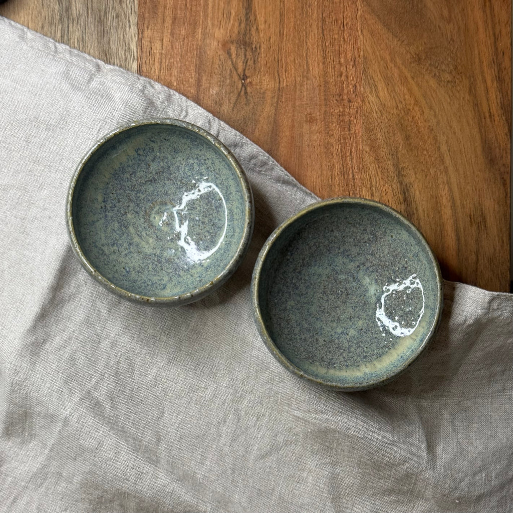 Małe otwarte czarki do ceremonii herbaty - „liść szałwi”