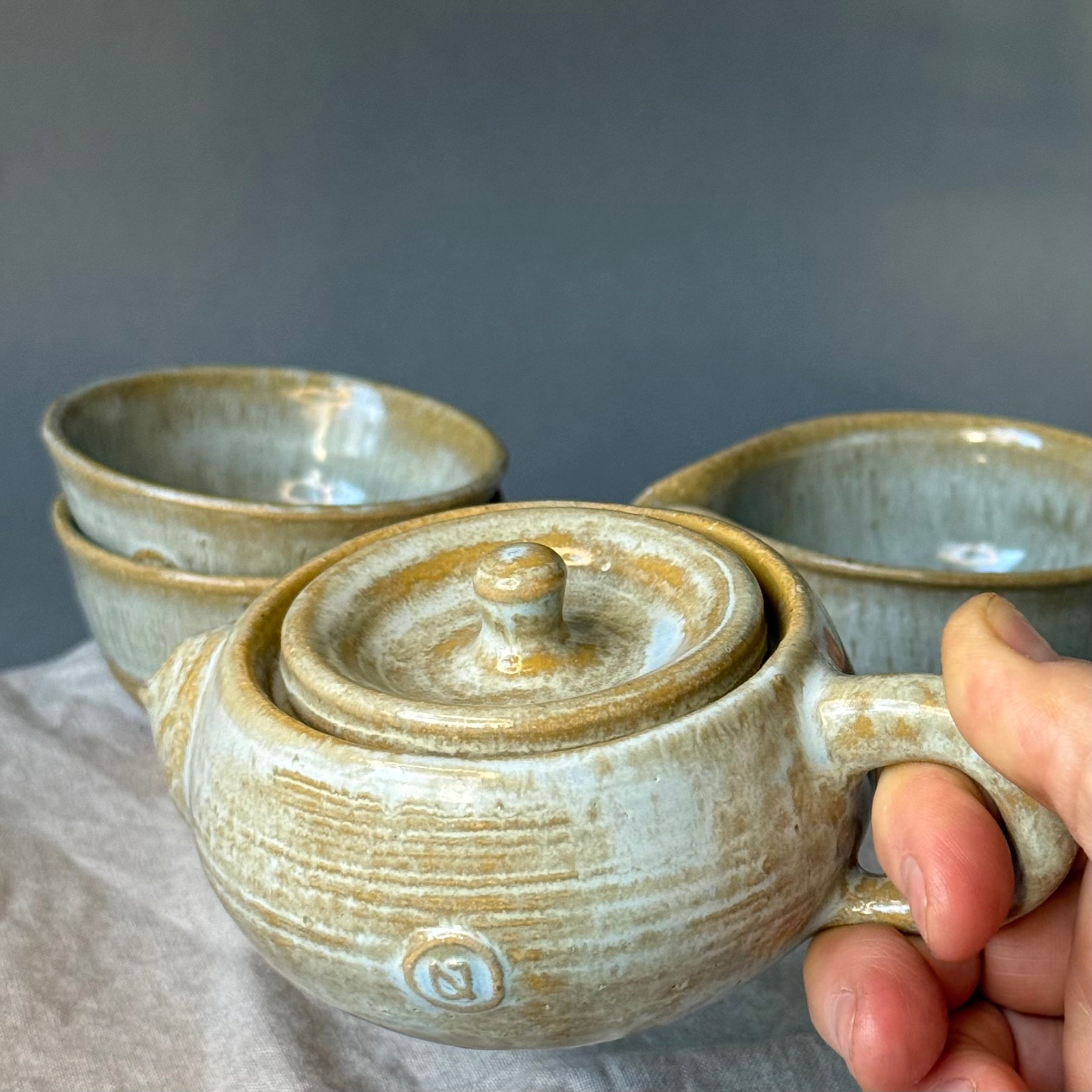 Zestaw naczyń do ceremonii parzenia herbaty 4 elementowy „Mglisty poranek”