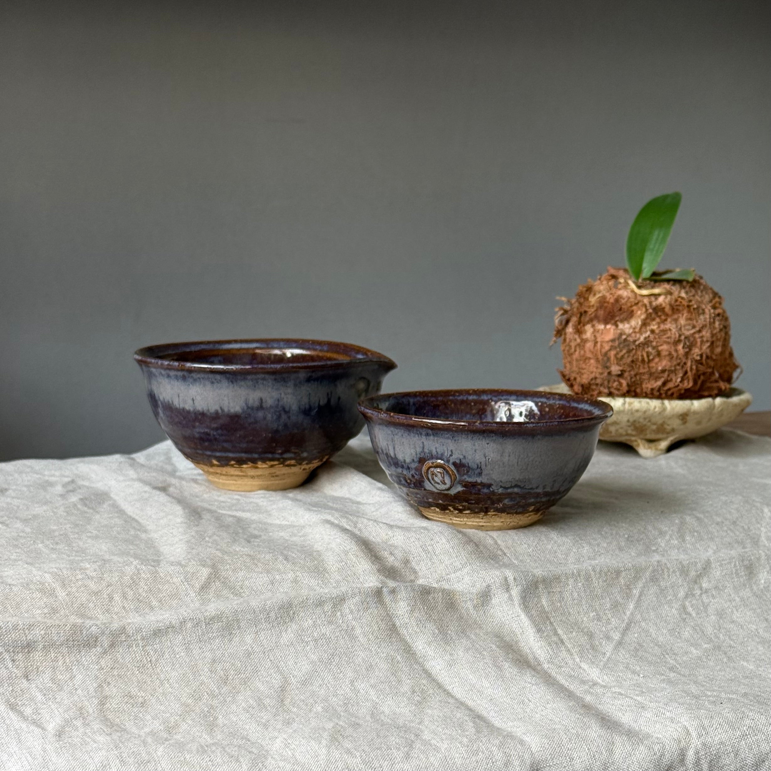 Czarki herbaciane - komplet 2 sztuk - „torfowe jezioro”