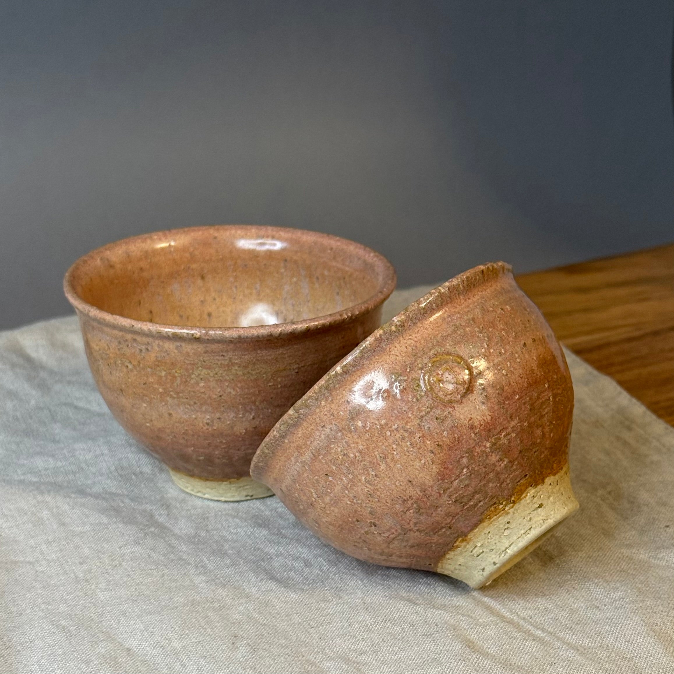 Czarki herbaciane w kolorze „kimczi”