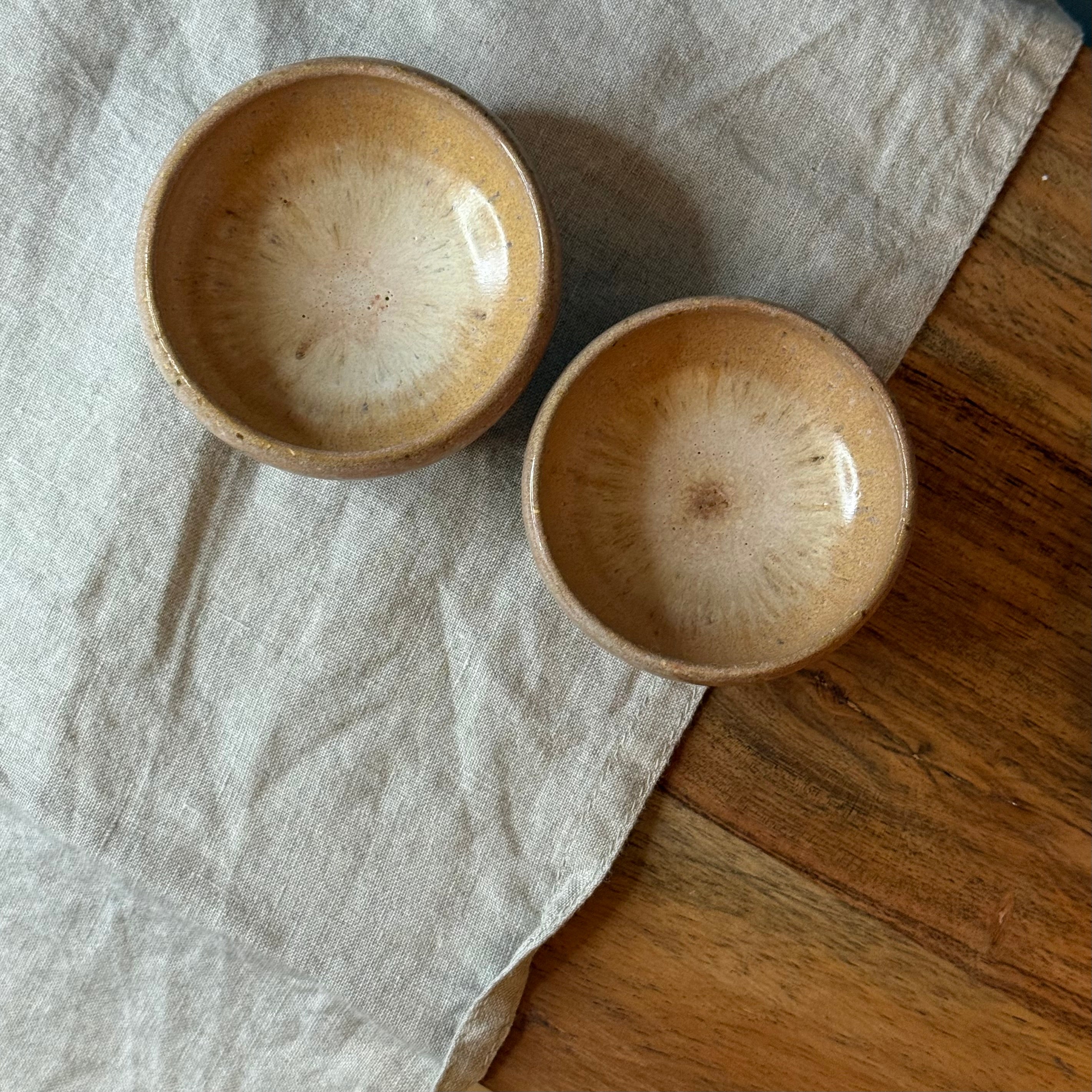 Małe czarki do ceremonii czarnej herbaty - komplet 2 sztuk