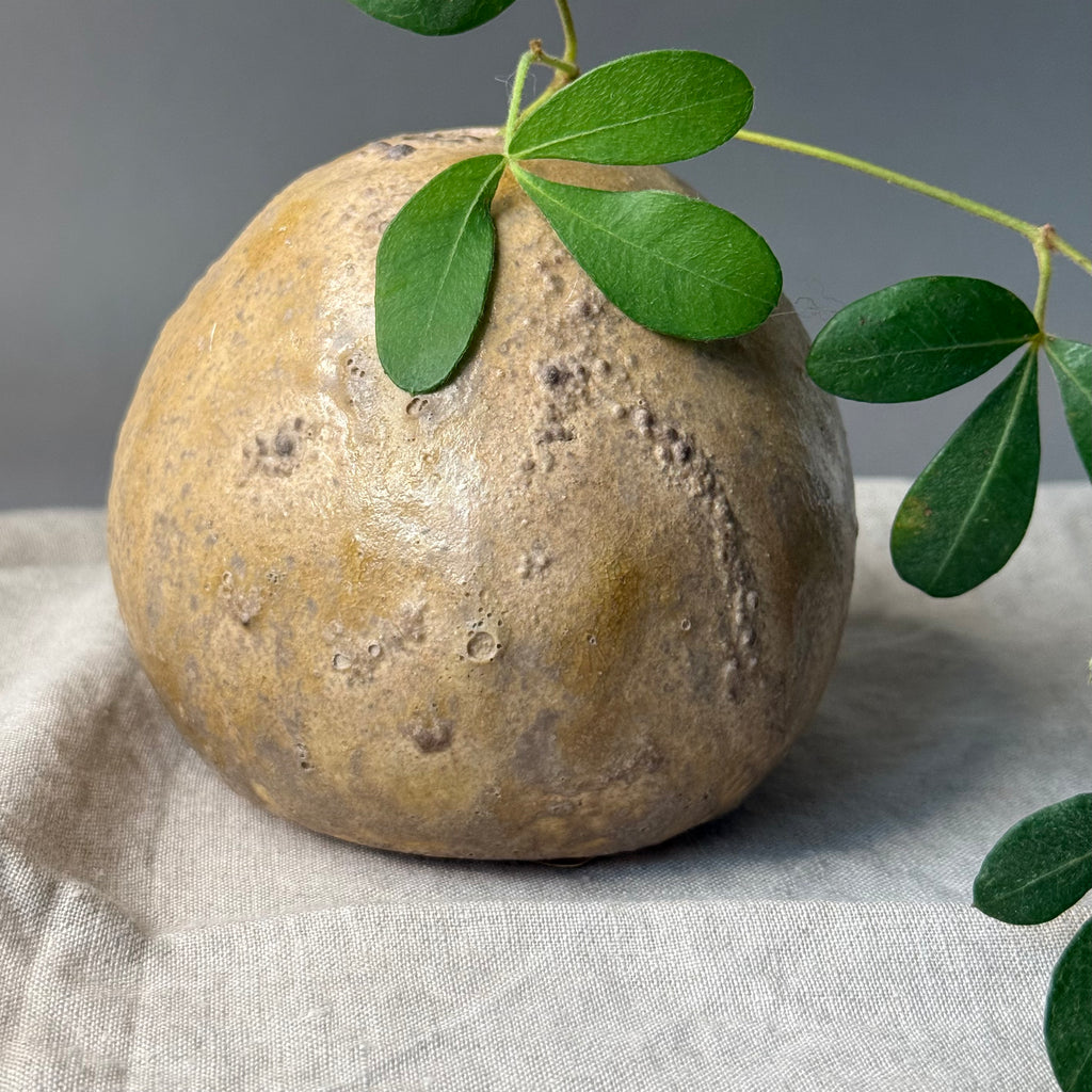 Wazonik w stylu wabi sabi