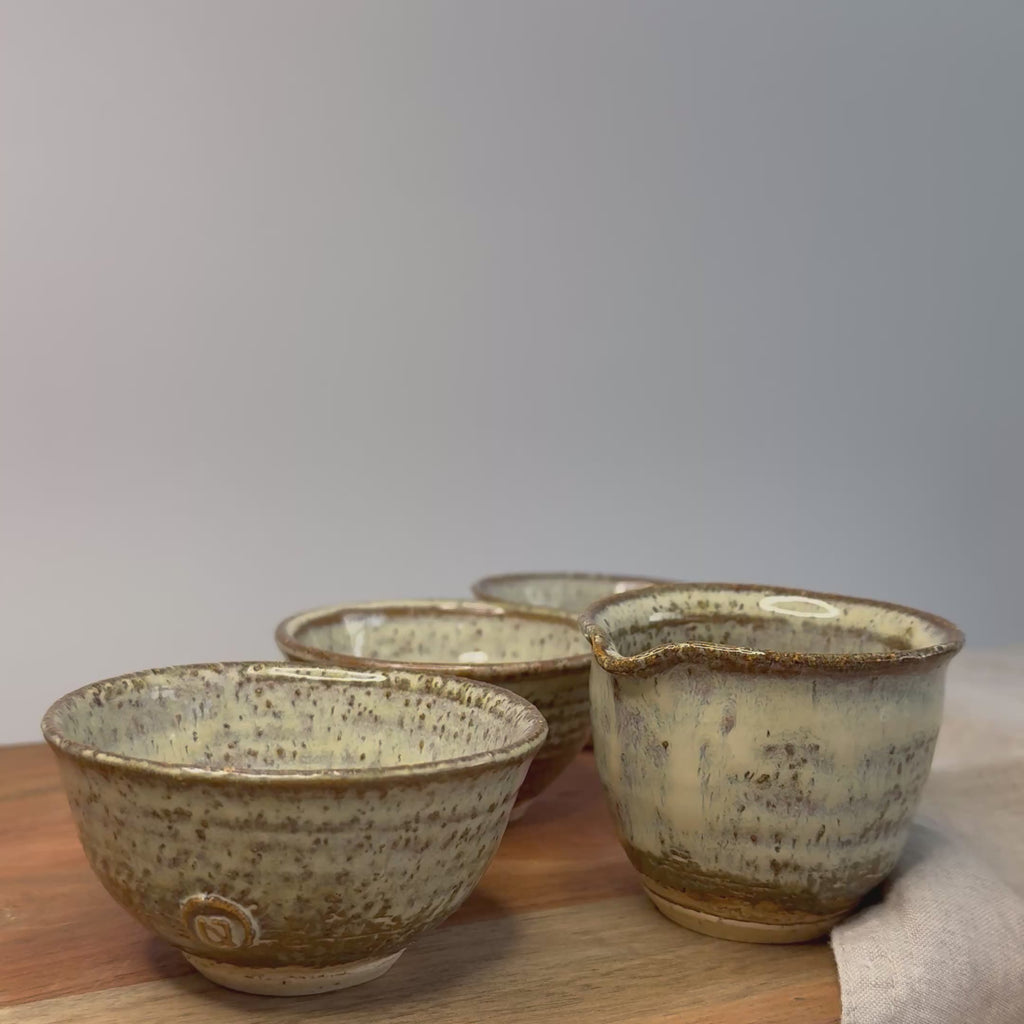 Ręcznie wykonany zestaw do herbaty japońskiej w stylu wabi-sabi – shiboridashi, gaiwan i 3 czarki